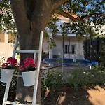 Apartment Olive Garden Retreat