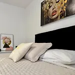 Olive Garden Retreat Apartment