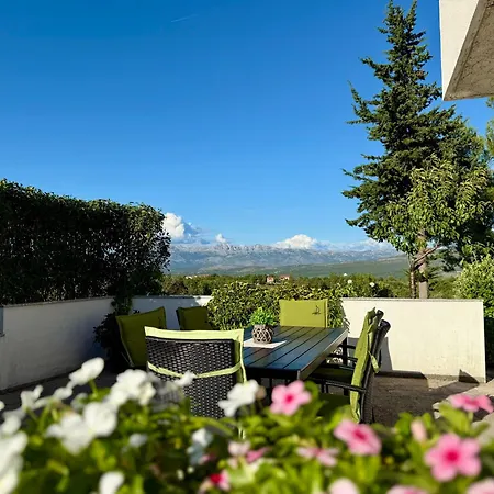 Olive Garden Retreat * Pridraga