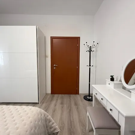 Olive Garden Retreat * Pridraga