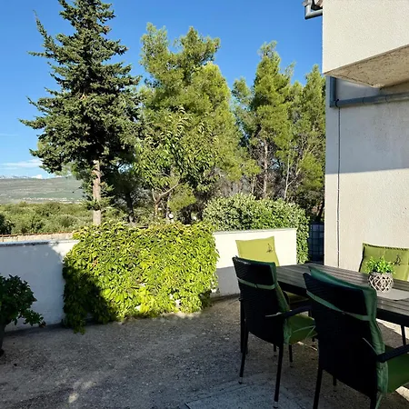 Olive Garden Retreat * Pridraga